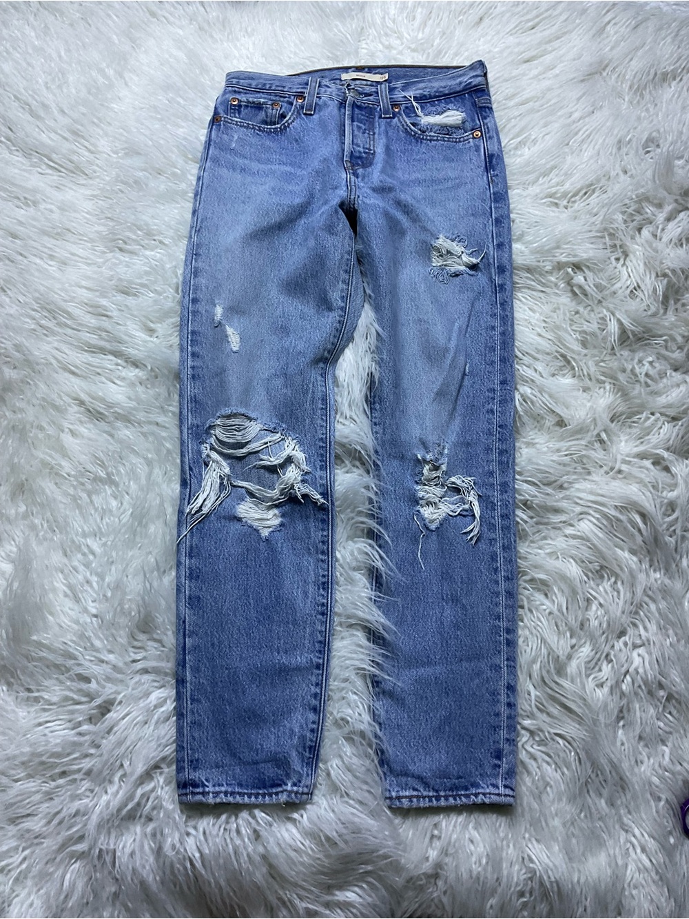 Levi’s Premium Wedgie Icon Fit in Authentically Yours